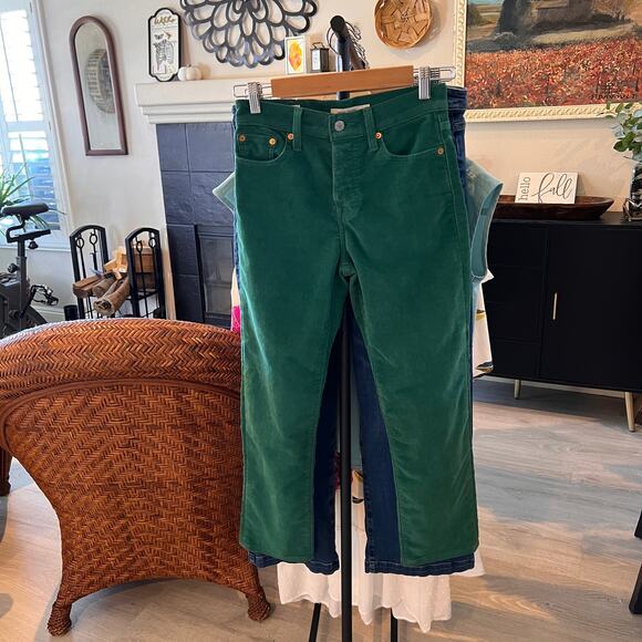 Levis Pants Womens Size 25 Kelly Green Wedgie Straight Corduroy Button Fly - Picture 16 of 16